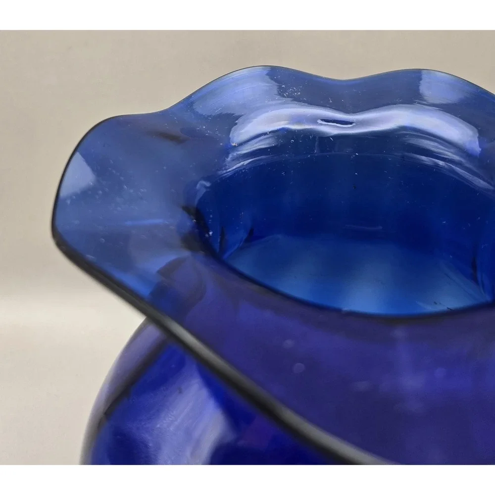 Vintage Indiana Glass Vase Cobalt Blue 